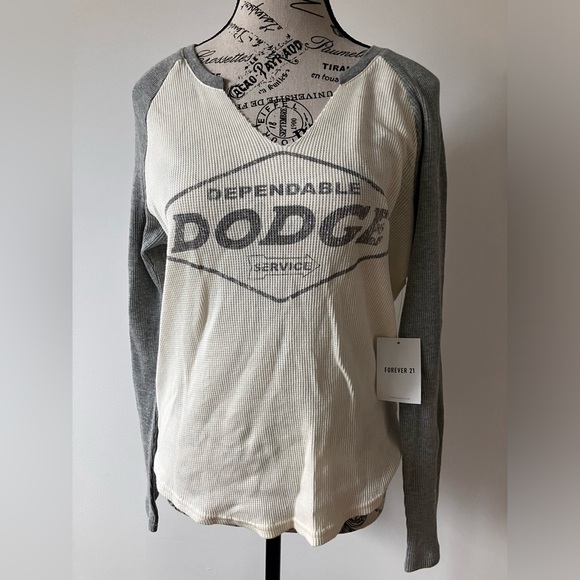 Forever 21 top NWT - Picture 1 of 4